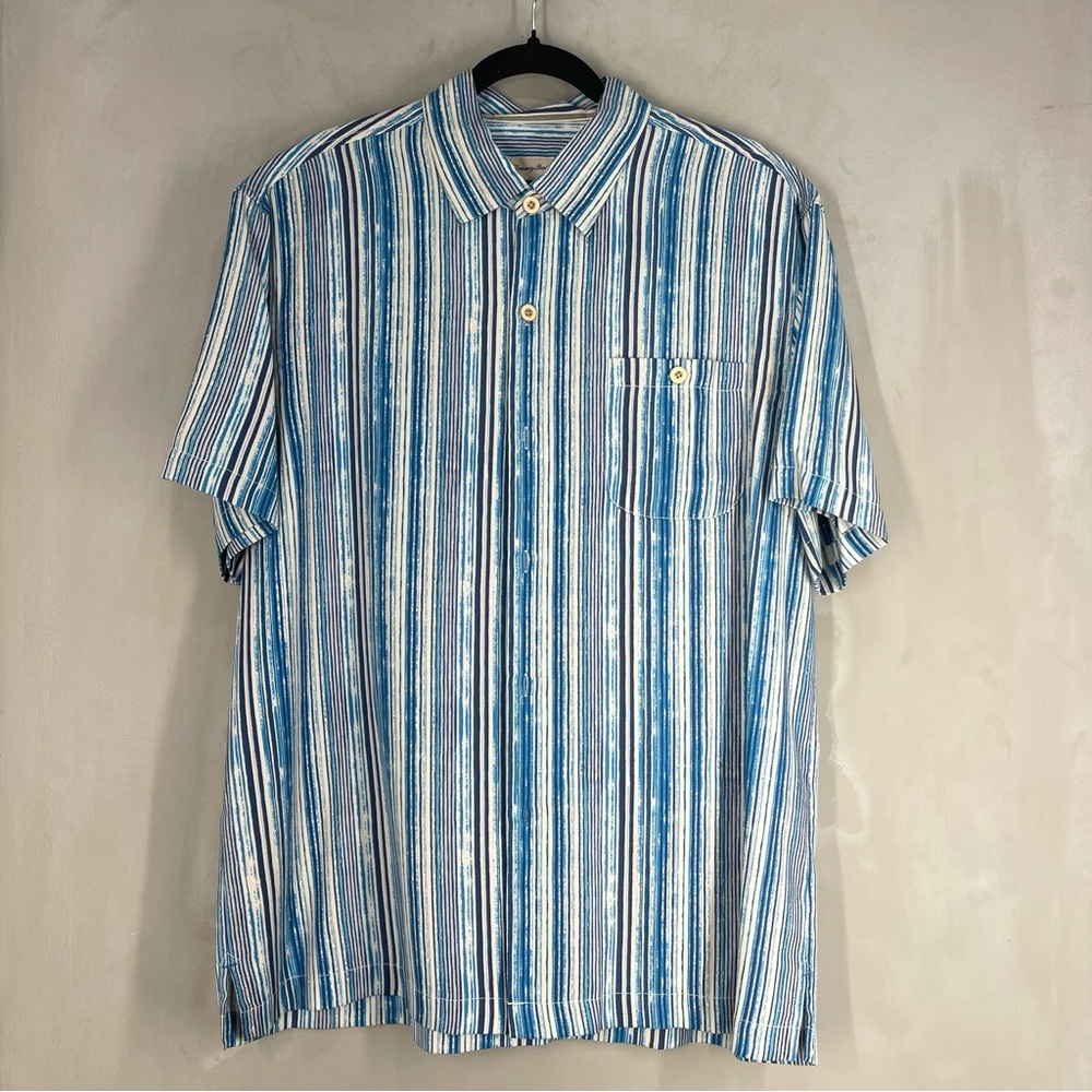 NWT Tommy Bahama men’s Silk shirt short sleeve size large White/blue Color - Picture 2 of 15